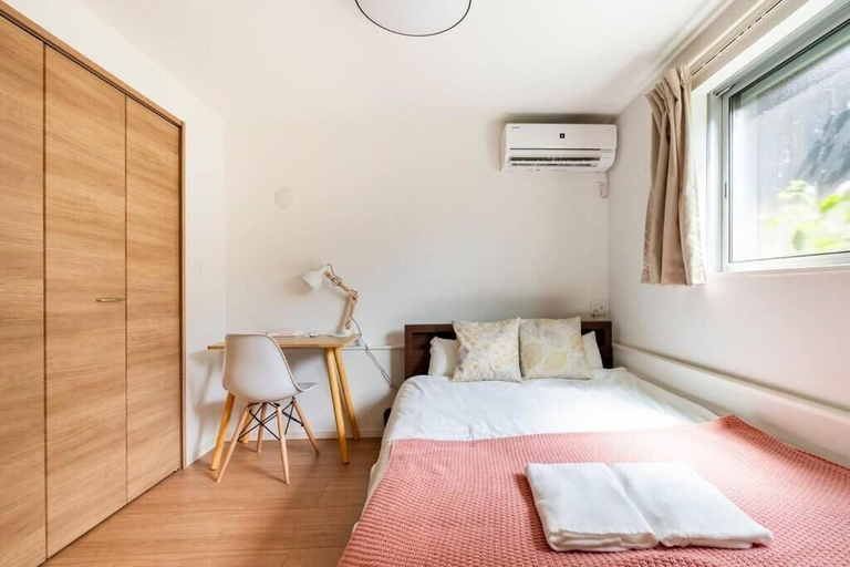 Room 5, Haneda 5-chome, Ōta