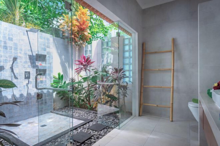 Bathroom 3, Villa Mata Hari, Buleleng