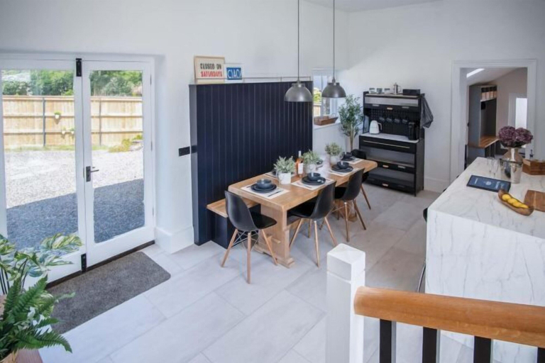 Room 5, The Granary - 3 Bed Barn Conversion - Llawhaden, Pembrokeshire