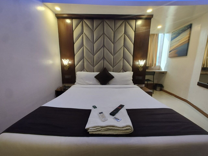 Room 4, Hotel Rio, Mumbai Suburban