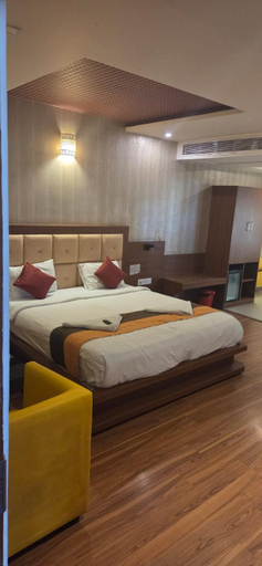 Others 1, Royal Stay, Bangalore