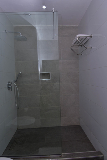 Bathroom 3, Bayview Resorts And Hotels Lekki, Eti-Osa