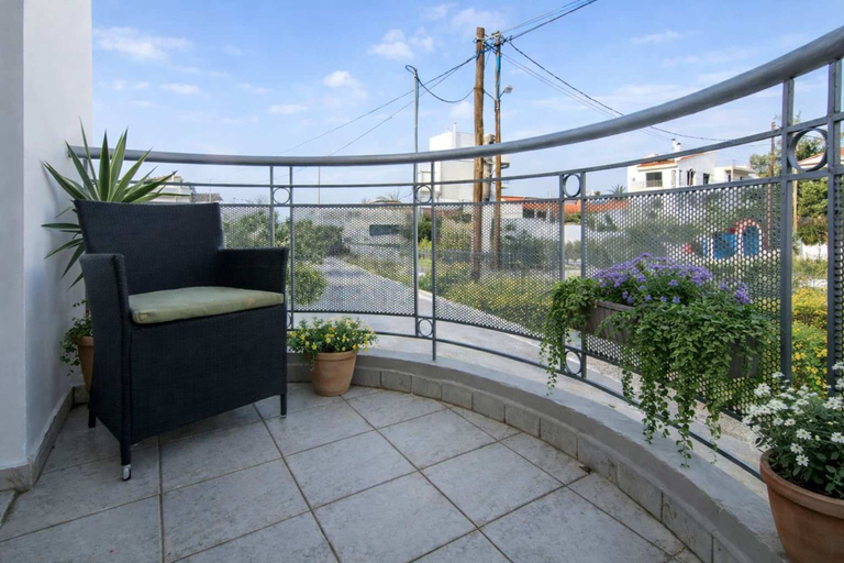 Room 3, Ancient Vibe - Seaside Stay w Balcony Near Volos, Thessaly