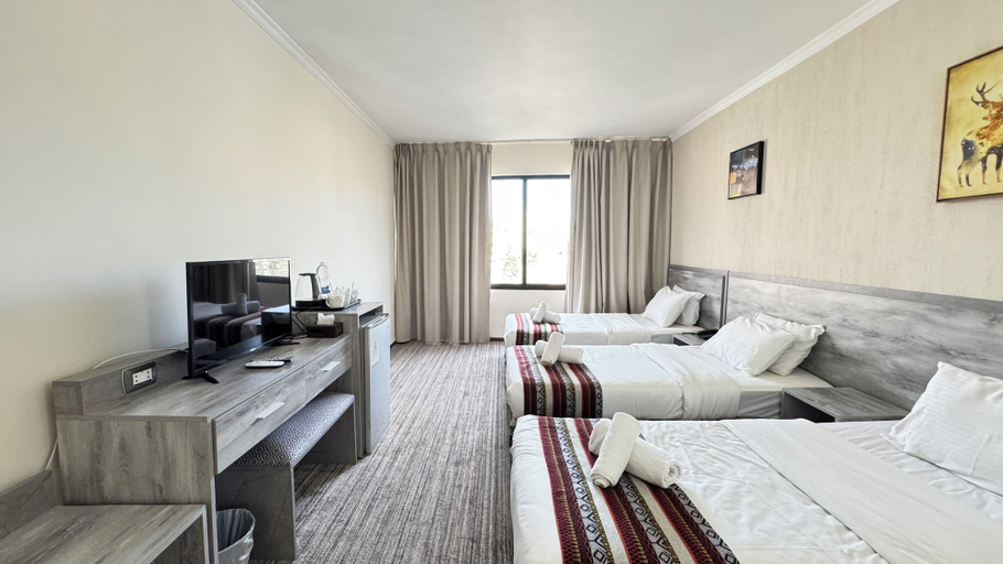 Bedroom 3, Ammania Hotel, Wadi Essier