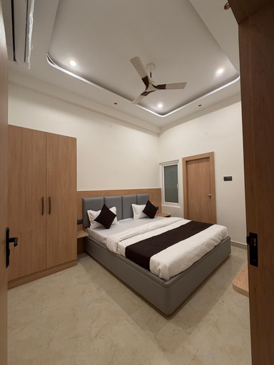 Room 2, Kailas Residency, Varanasi