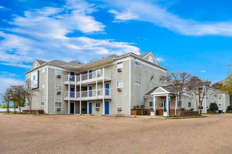 Exterior & Views 1, Birch Hill Suites Jackson, Hinds