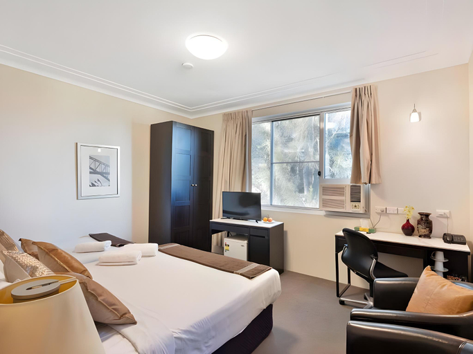 Bedroom 2, The Greenwich Inn, Sydney