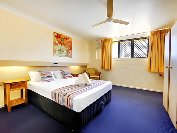 Bedroom, Raintree Motel Townsville, Hermit Park