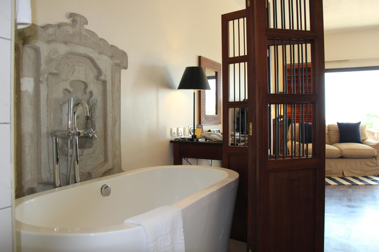 Bathroom, Coral Beach Hotel Dar Es Salaam, Kinondoni
