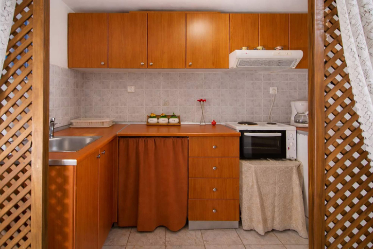 Room 4, Byzantine Vibe - Seaside Cozy Stay Near Volos, Thessaly