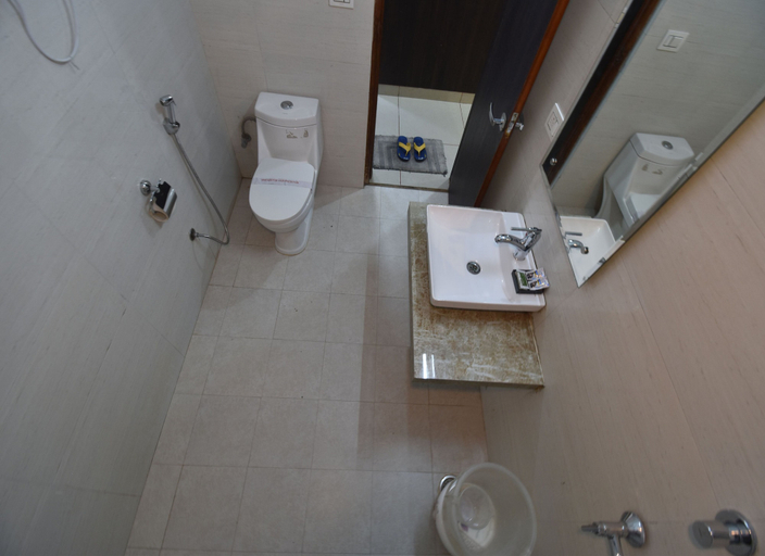 Bathroom 4, Hotel Vaishno Devi Heights, Reasi