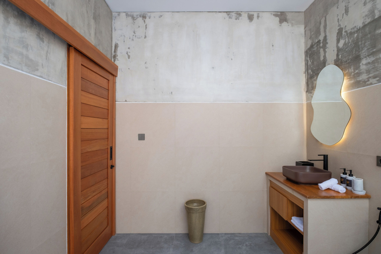 Bathroom 4, Rinta Villas, Badung