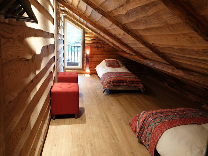 Bedroom 2, Holiday Home in Netherlands with Pond View, Baarle-Nassau