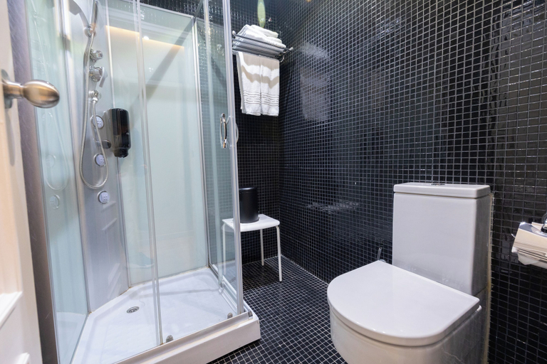 Bathroom 4, Hotel Pilar Plaza, Zaragoza
