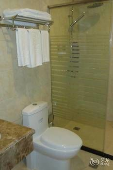 Guestroom 5, Shanhu Yihao Hotel, Xianning