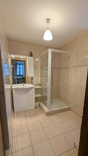Bathroom 2, Les Grands Champs, Savoie