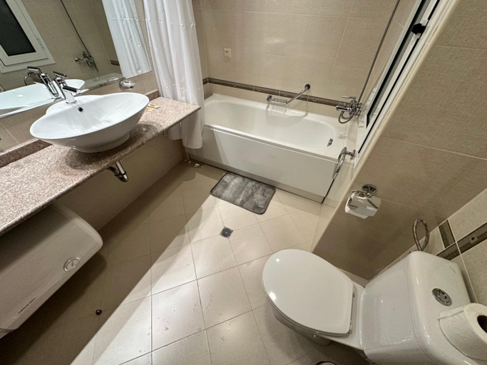Bathroom 3, Luxury apartments in Downtown Residential Complex, Bansko