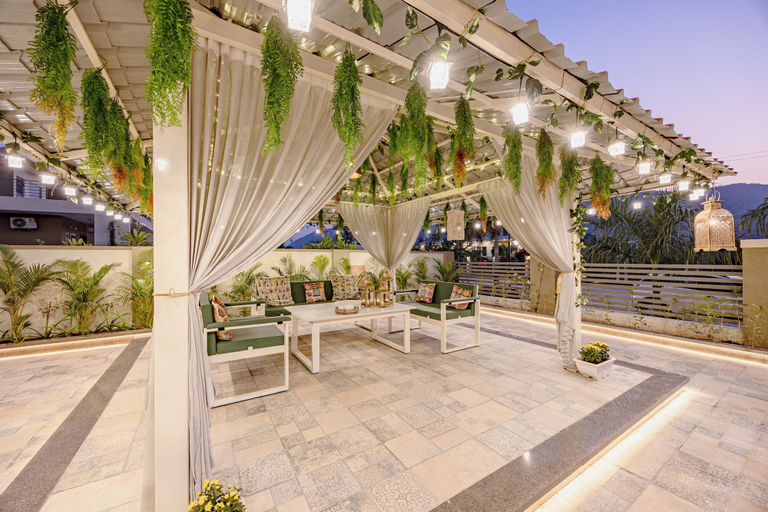 Terrace/patio 2, ELIVAAS Heaven in Hills Mountara 3BHK, Udaipur