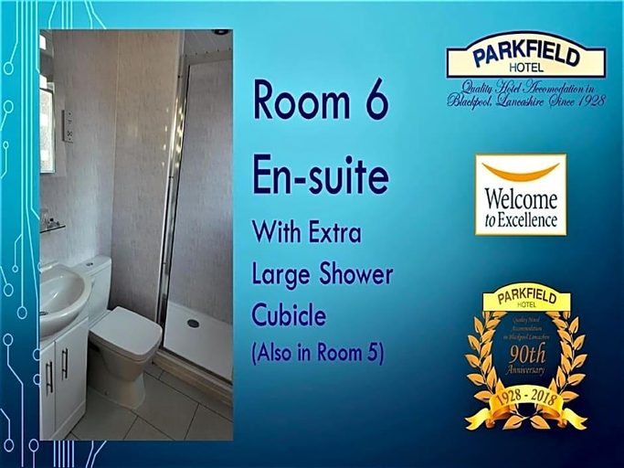 Bathroom, Parkfield Hotel, Blackpool
