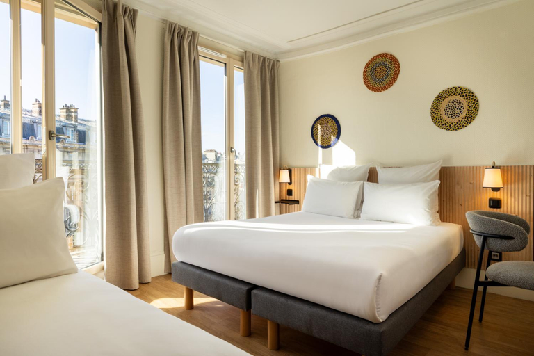 Bedroom 3, Hotel de l'Exposition Republique, Paris