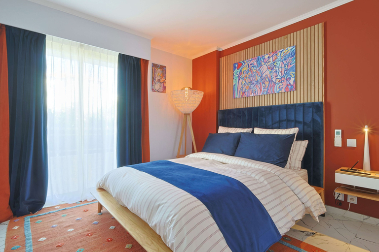 Room 4, 323 Le Californie in Cannes, Alpes-Maritimes