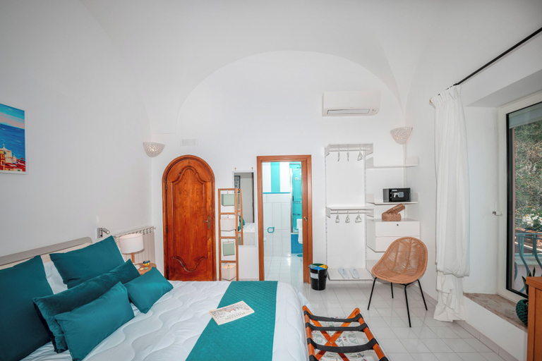 Bedroom 3, Maison Cherie, Salerno