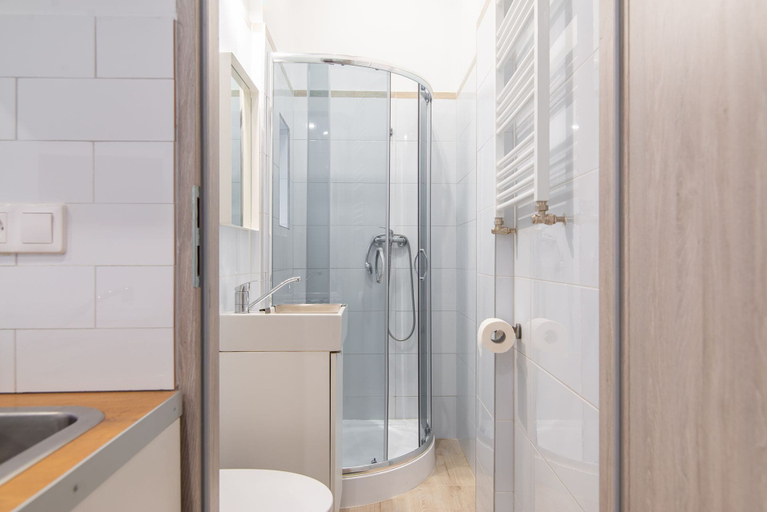 Bathroom 4, Stay99, Poznań City