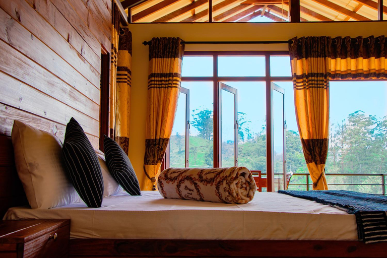 Bedroom 2, Nine Arch Wood Cabin, Ella