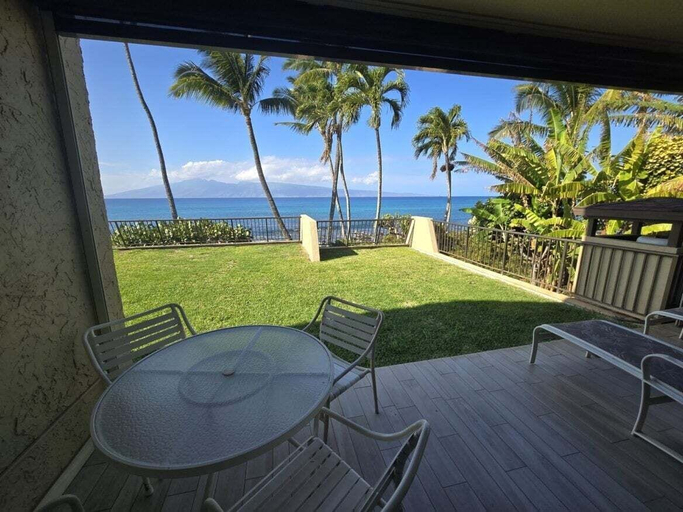 Outdoor dining 4, Napili Point Oceanfront Turtle Views - Unit B1 1 Bedroom Condo, Maui