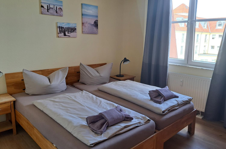Bedroom 3, Kuhlungsborner Brauhaus, Rostock