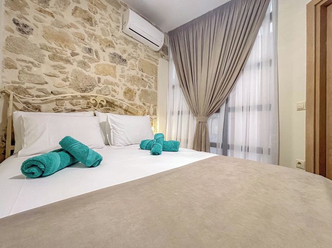 Room 3, MUSES MOUNTAIN VIEW, Crete