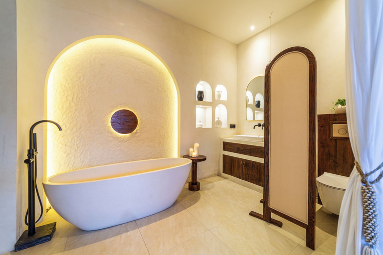 Bathroom 5, Romantic 2 Private Suites Villa Canggu, Badung