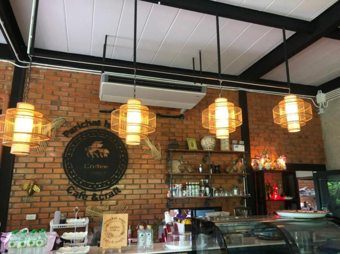 Food & Drinks 2, Parichat house, Pak Chong