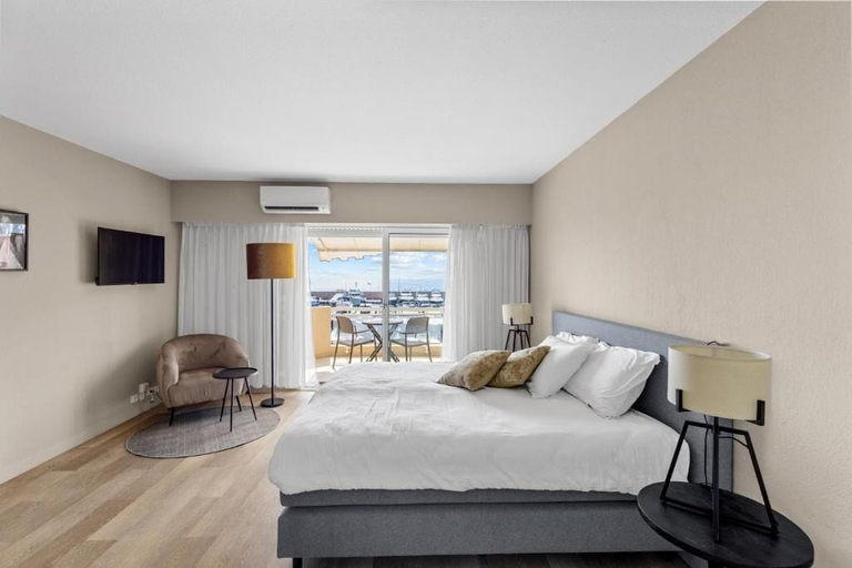 Bedroom 3, Riviera Beach Hotel, Alpes-Maritimes