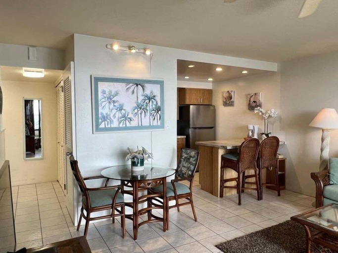Dining, Napili Point Oceanfront Sunset Retreat - Unit A1 1 Bedroom Condo, Maui
