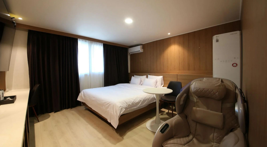 Bedroom 3, Jeonju H avenue Junghwasan Branch, Jeonju