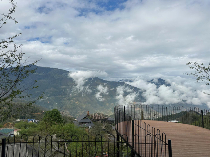 Balcony/terrace 5, Phong Lai Mountain Homestay, Bắc Yên