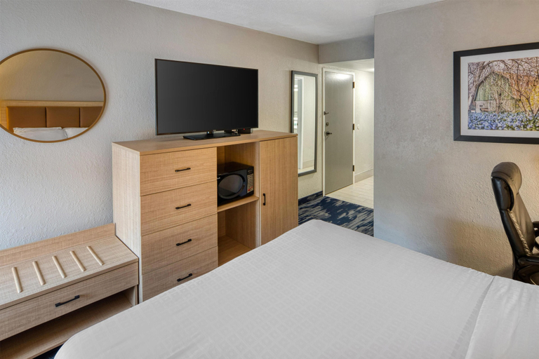 Bedroom 3, Best Western Batesville, Franklin