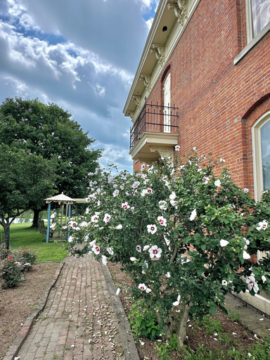 Property grounds 5, Rising Hall B&B, Putnam