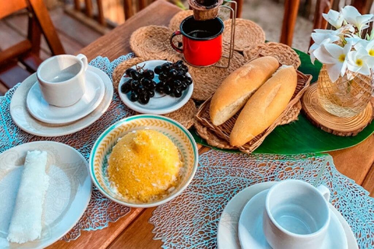 Breakfast meal, Chale da Arvore, Belém