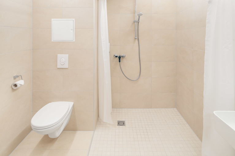 Bathroom 4, myNext - Hotel Leo, Wien
