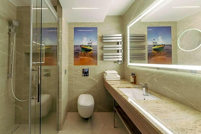 Bathroom 5, Senator, Kołobrzeg
