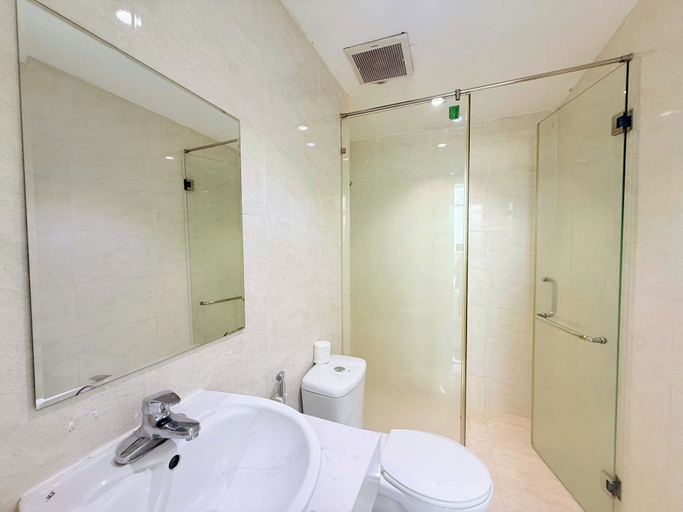 Bathroom 4, Luxury Apartment, Nha Trang
