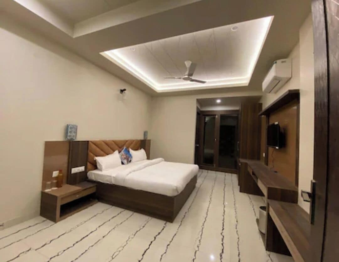 Room 4, Hotel Amba Ambience, Hathras