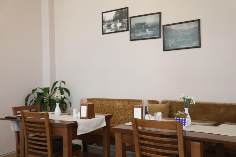 Food & Drinks 5, Fatma Hanim Konagi, Merkez