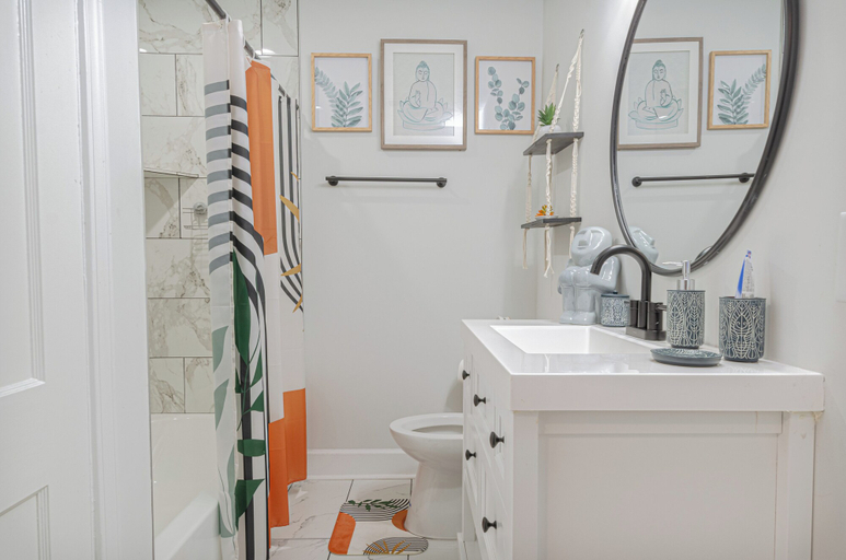 Bathroom 3, Columbus Military Grad Home, Muscogee