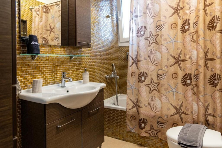 Bathroom 4, Limani Lux Apartments, South Aegean
