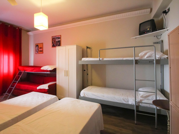 Bedroom 2, Hostel le Sirene, Napoli