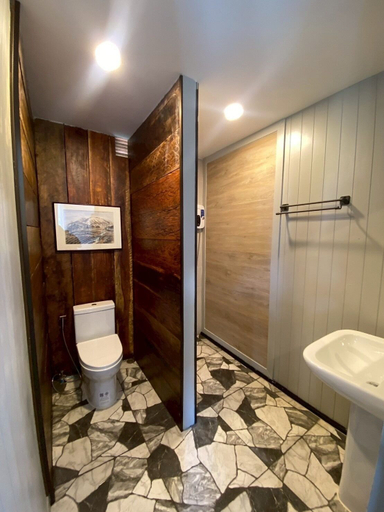 Bathroom 3, Aonang Green Tree Pool Village, Mueang Krabi