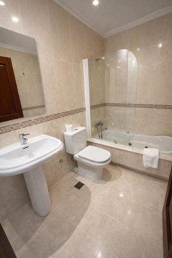 Bathroom 3, PENSION LUCERNA, Pontevedra
